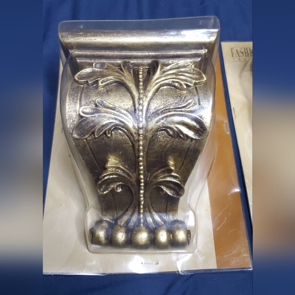 Decrotive Sconce Fashion Trends by Kirsch - Picture 2 of 12